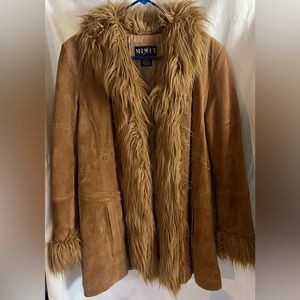 Mixit Vintage Genuine Leather Faux Fur Jacket/Coat size Large.